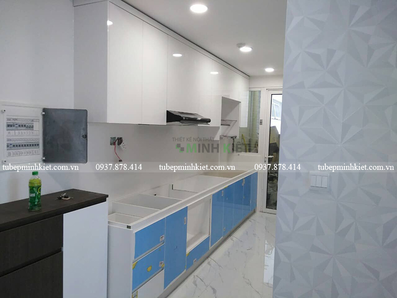 Minh Kiệt đã thiết kế và thi công Tủ bếp xinh với kiểu dáng chữ i đơn giản nhà anh Khiêm quận 2.
